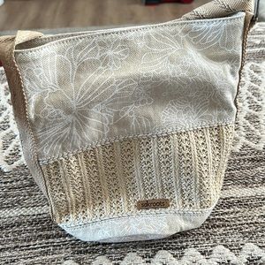 NWT Sakroots womens Catalina Canvas Bucket
Bag Purse White Floral Coastal Bag
